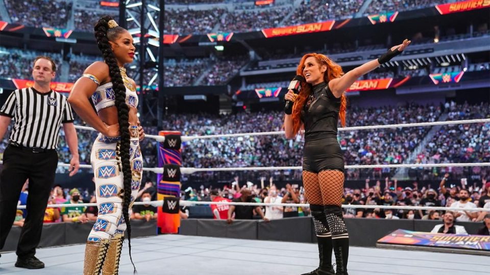 Becky Lynch challenges Bianca Belair