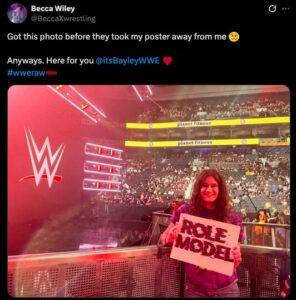 Bayley fan sign WWE Raw