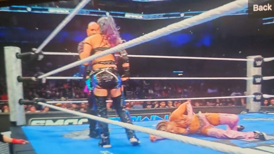 Tiffany Stratton Almost Suffered A Wardrobe Malfunction On WWE SmackDown - Source: Netflix