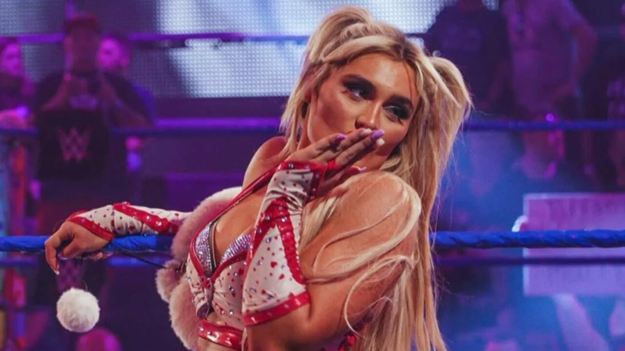 WWE Star Brags After Touching Tiffany Stratton’s B*tt