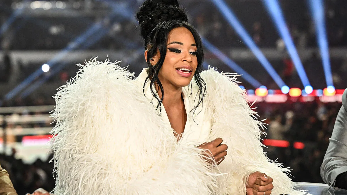 Bianca Belair Shows Off Condition Of Injured Finger; It’s Sad